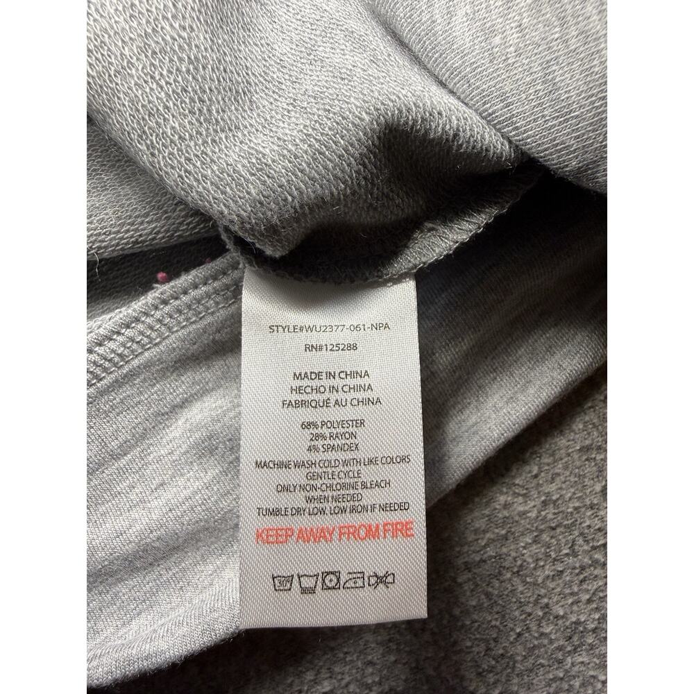 Rae Dunn Women’s Crewneck Sweatshirt-Small/Light Gray/Loose Fit/Love Wins. - Picture 11 of 13
